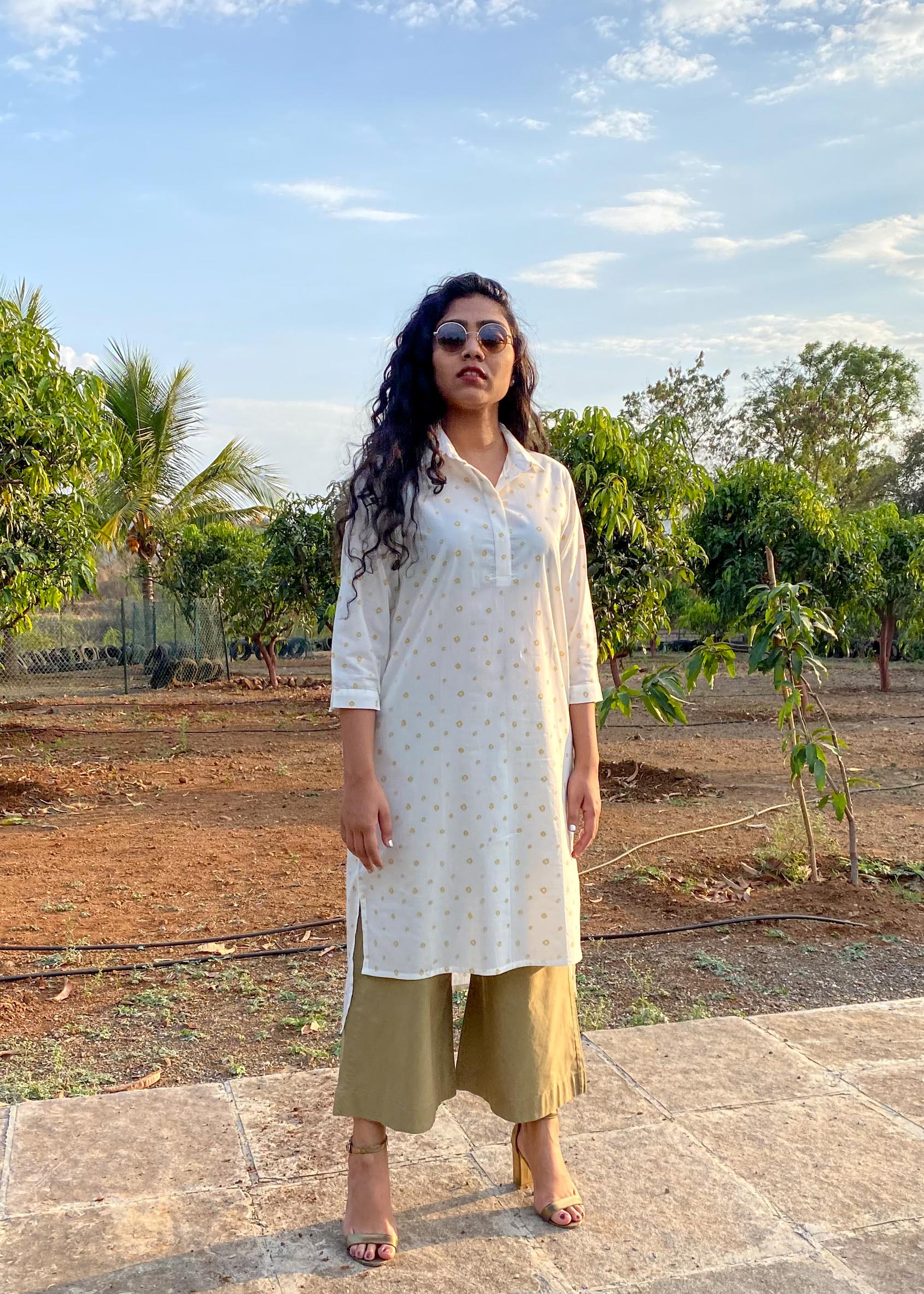 Green cotton printed pintuck kurta with pants and dupatta - Set of 3 |  Priya Chaudhary